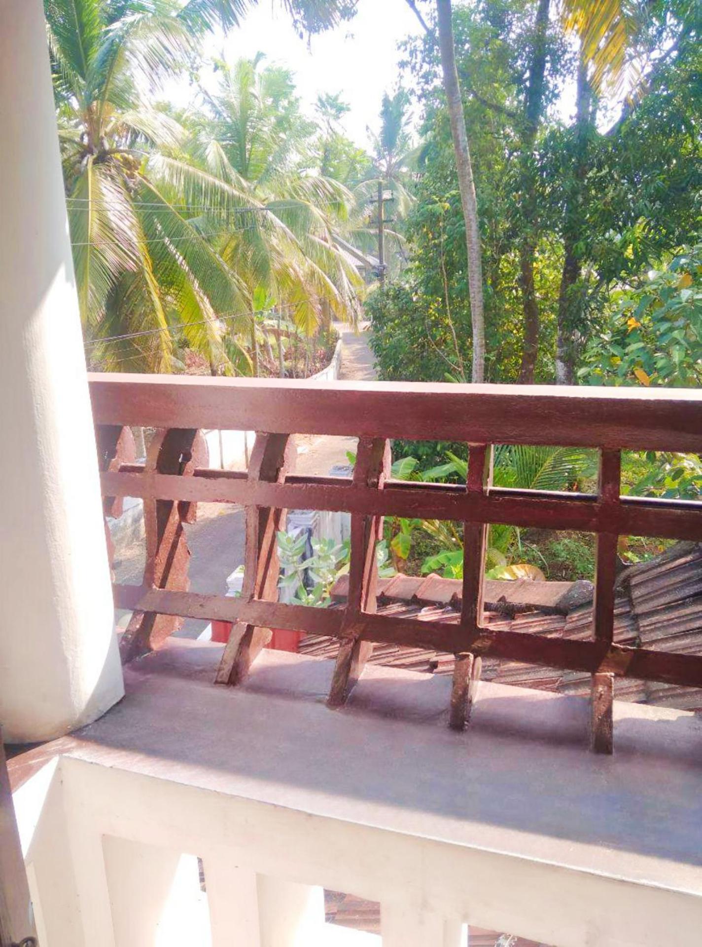 Thachattu Homestay Vaikom Exterior foto